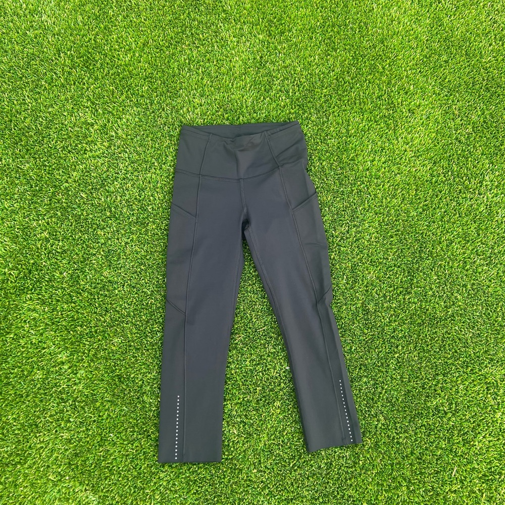 Fast and free crop-Lululemon